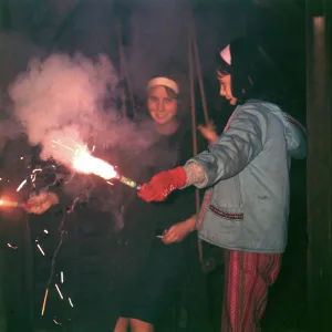 GIRLS & FIREWORKS GIRLS & FIREWORKS