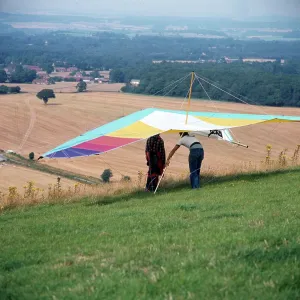 Handglider prior to launch - Inkpen Beacon, Berkshire