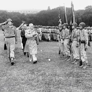 Harry S. Truman - 442nd Regimental Combat Team - WW2 Harry S. Truman - 442nd Regimental Combat Team - WW2