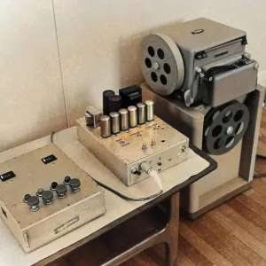 Helmut Schmidt's random number generator Helmut Schmidt's random number generator