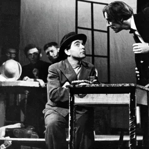 Henry Woolf in Pantagleize Henry Woolf in Pantagleize