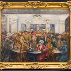 Interval drinks at the Olympia, Paris, WW1 Interval drinks at the Olympia, Paris, WW1