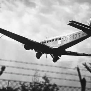 Junkers Ju-52 Junkers Ju-52