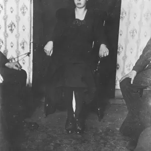 Kathleen Goligher exuding ectoplasm, Belfast Kathleen Goligher exuding ectoplasm, Belfast