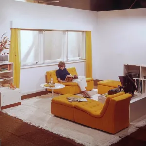 Lady in a stylish 60s Lounge - Trade Show display Lady in a stylish 60s Lounge - Trade Show display