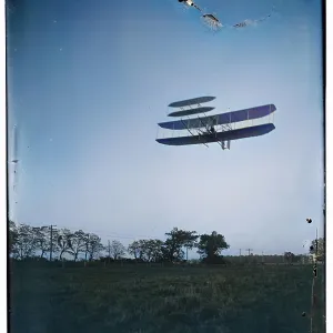 Left front view of flight 46, Orville turning to the left, i Left front view of flight 46, Orville turning to the left, i
