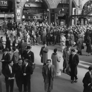 LIVERPOOL ST COMMUTERS