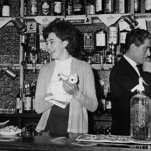LONDON BARMAID LONDON BARMAID