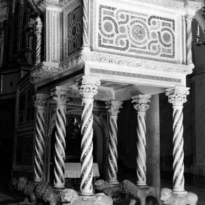 Mosaic Pulpit at Ravello, Italy Mosaic Pulpit at Ravello, Italy