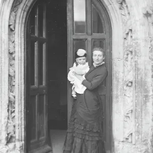 MOTHER & CHILD - DOORWAY MOTHER & CHILD - DOORWAY