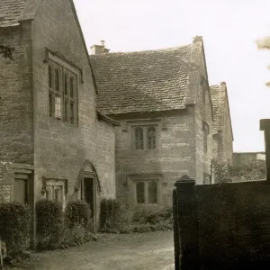 Old Manor Farmhouse, Temple Guiting, Gloucestershire Old Manor Farmhouse, Temple Guiting, Gloucestershire