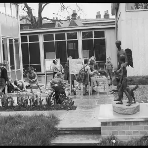 OUTDOOR ART LESSON OUTDOOR ART LESSON