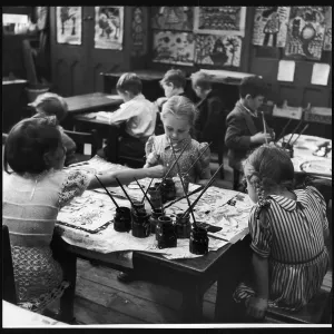 PAINTING LESSON 1950 PAINTING LESSON 1950
