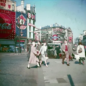 PICCADILLY 1950S PICCADILLY 1950S