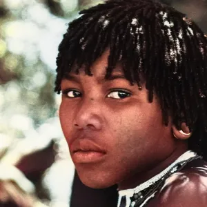 RACIAL/ZULU GIRL CLOSE-UP RACIAL/ZULU GIRL CLOSE-UP