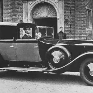 Rolls Royce Phantom with chauffeur Rolls Royce Phantom with chauffeur