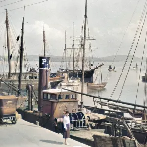Ships and boats in a harbour Ships and boats in a harbour