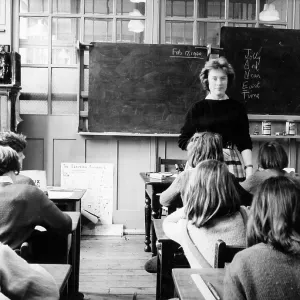 STUDENT TEACHER STUDENT TEACHER