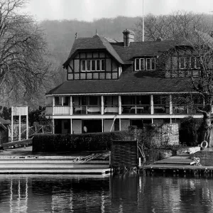 THAMES BOATHOUSES THAMES BOATHOUSES