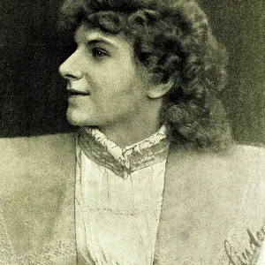 Topsy Sinden, English dancer, actress and singer