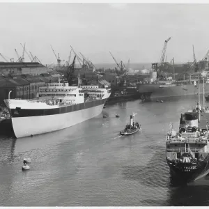 TYNESIDE SHIPYARD TYNESIDE SHIPYARD
