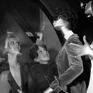 WINDOW SHOPPING