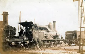 Turntable: 0-6-0 Steam Engine FLR 290 on Turntable