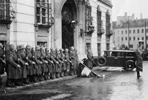 Miklas: 12th anniversary of the Austrian republic