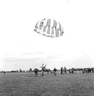 Paras: 16th Parachute Brigade training, RAF Abingdon
