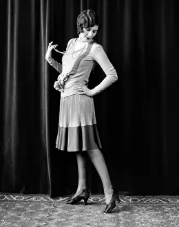 Seams: 1920s Flapper Woman Posing Hand
