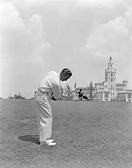 Biltmore: 1930s 1940s Man Playing Golf Biltmore