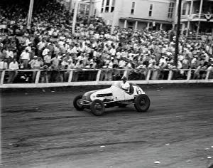 Bau001: 1930s 1940s Race Car Track And