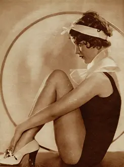 Curls: 1930s beach wear