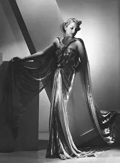 Shimmering: 1930S EVENING DRESS