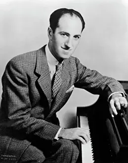 Gershwin: 1930s George Gershwin At Piano