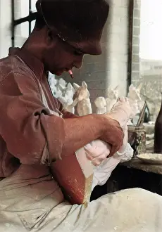 Figurines: 1930s Making Plaster Figurine