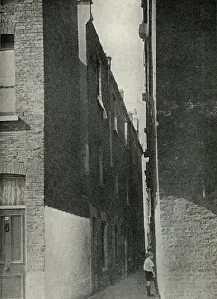Shadwell: 1930s poor housing at Shadwell, Stepney