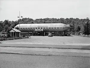 Conditioned: 1930s ROADSIDE ZEPPELIN SHAPED DINER