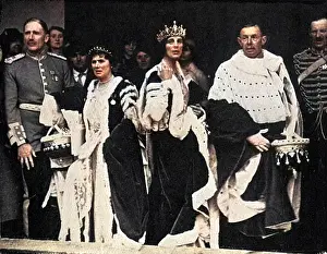 Torrential: 1937 Coronation - Abbey guests stranded in rain after