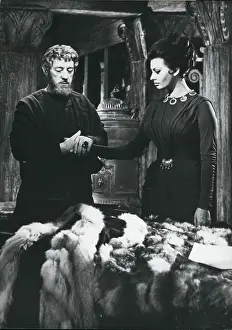 Lucilla: 1940-1949 Actor - Actress