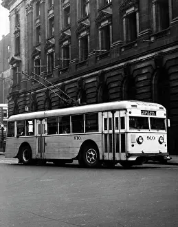 Midwestern: 1940s 1950s Trolley Bus About