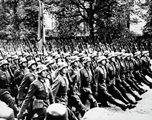 Marcher: 1940s German Troops Marching Goose