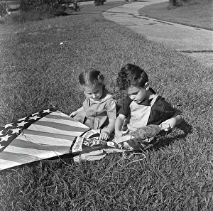 Egx001: 1940s Girl And Boy Sitting In