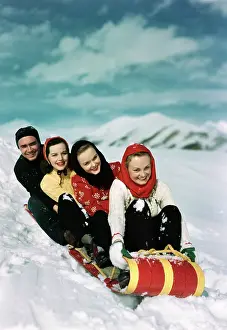 1940s GROUP OF THREE WOMEN ONE MAN ON RED AND
