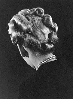 Waved: 1940s hairstyle