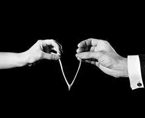 Wishbone: 1940s Man'S & Woman'S Hands Pulling