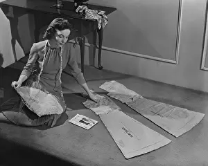 Lcgr1409: In the 1940s, many women continued to sew their