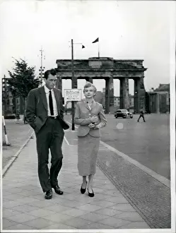 Strolled: 1950-1959 Actor - Actress