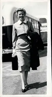 Earns: 1950-1959 Actor - Actress