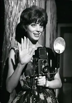 Impersonates: 1950-1959 Actor - Actress